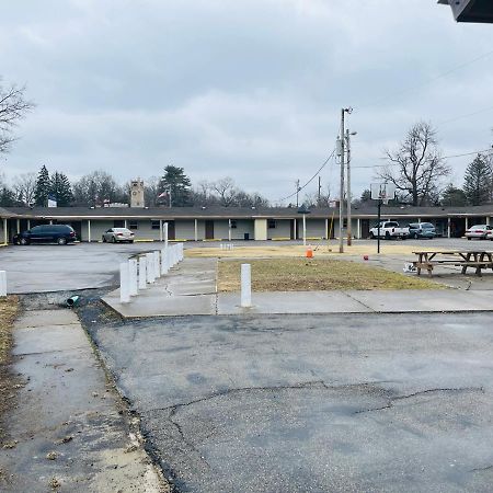 Woodridge Motel Terre Haute Exteriör bild